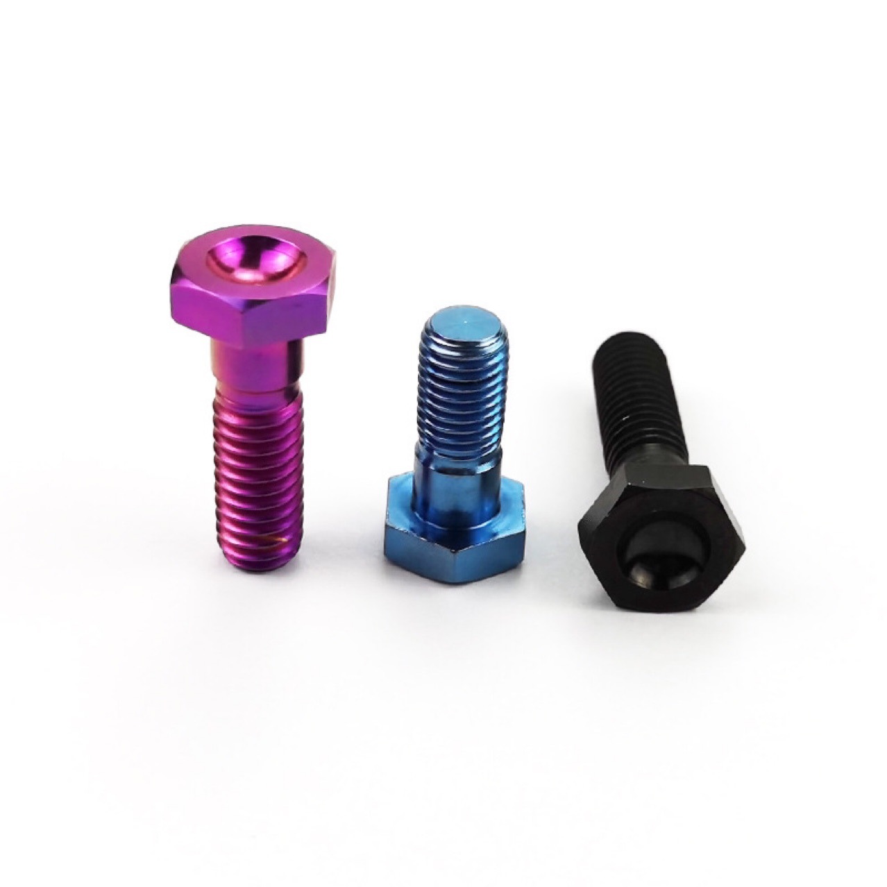 鈦合金螺絲PVD真空電鍍